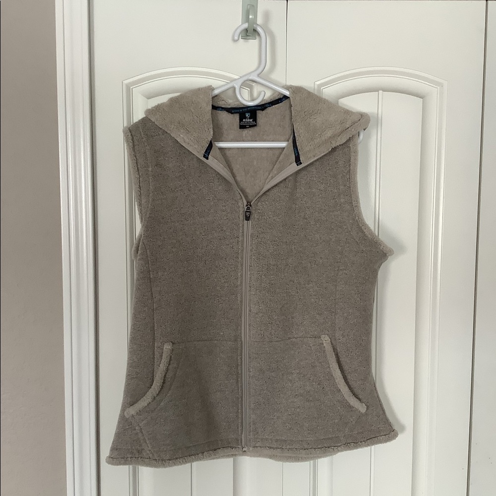 KUHL vest. Fleece lined w/hood